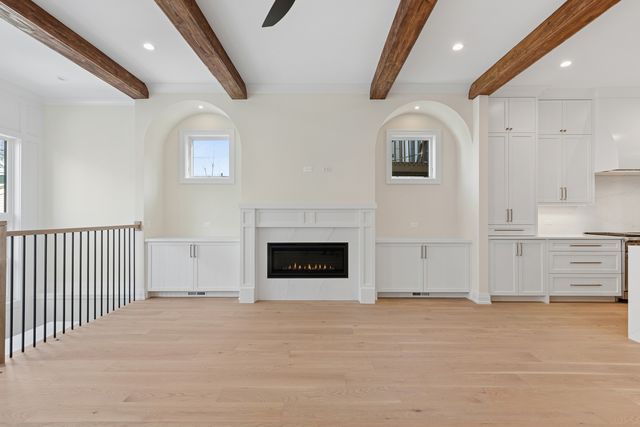 4616 N Claremont Avenue, Chicago, IL 60625