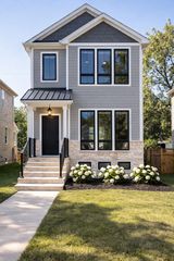 4616 N Claremont Avenue, Chicago, IL 60625