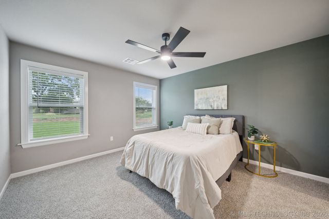 209 W Broadway Street, Owasso, OK 74055
