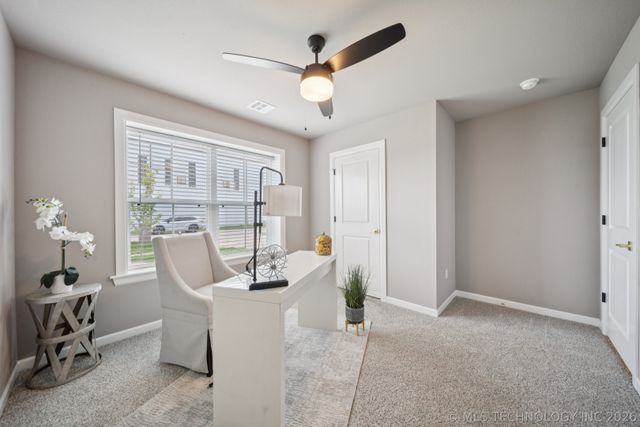 209 W Broadway Street, Owasso, OK 74055