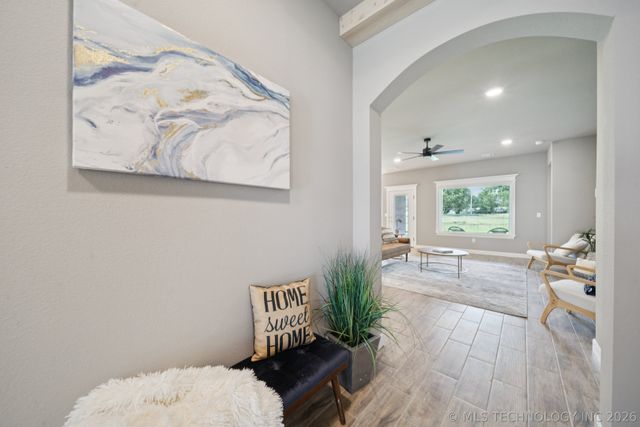 209 W Broadway Street, Owasso, OK 74055