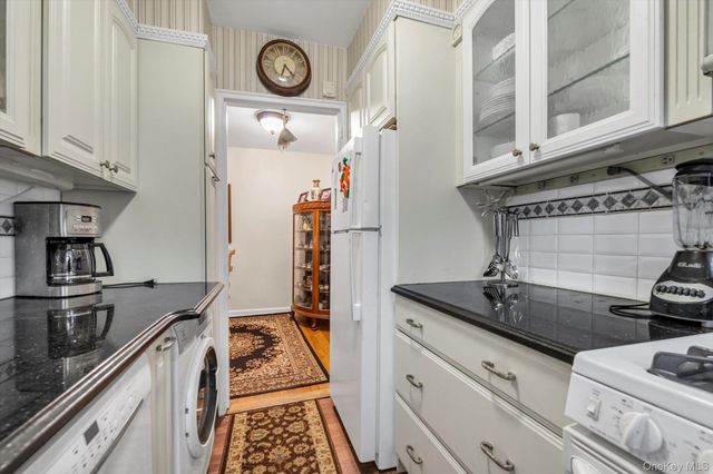 69-18 Bell Boulevard B, Bayside, NY 11364