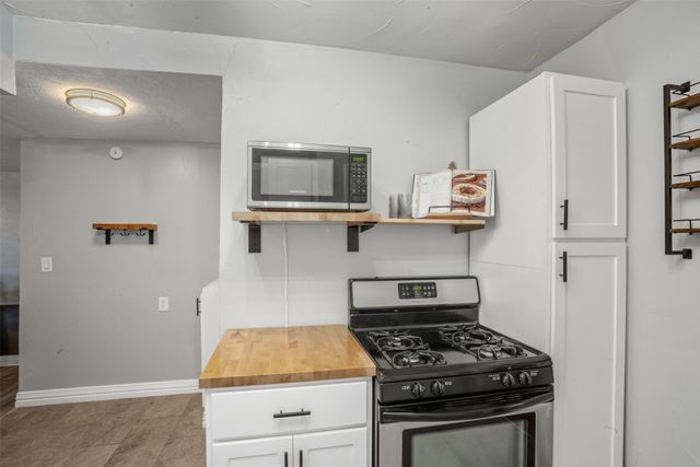 3824 Desert Ridge Drive, Fort Worth, TX 76116