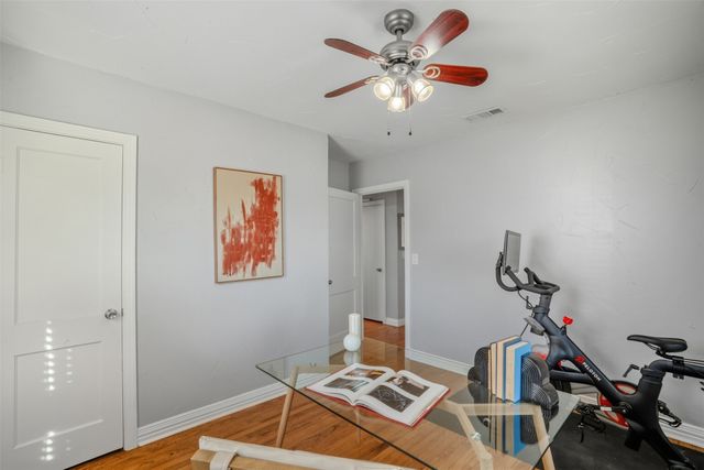 3824 Desert Ridge Drive, Fort Worth, TX 76116