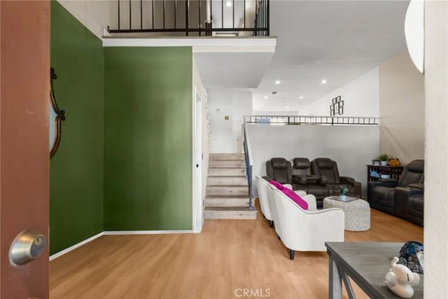 19545 Sherman Way 74, Reseda, CA 91335