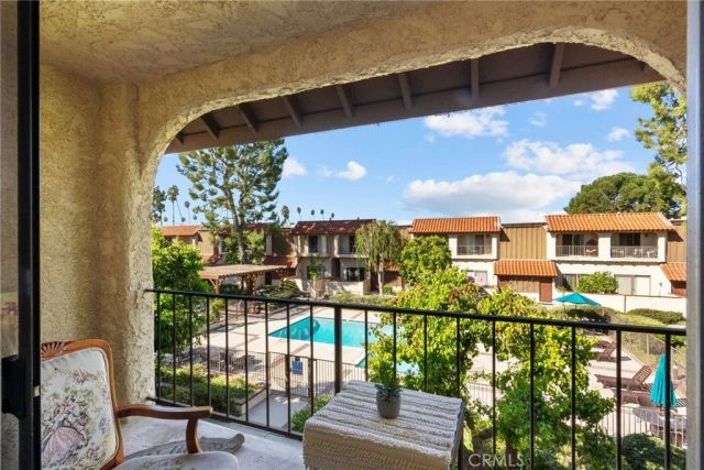 19545 Sherman Way 74, Reseda, CA 91335
