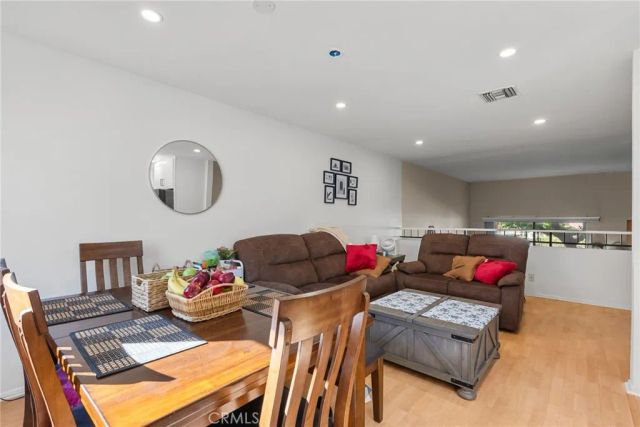 19545 Sherman Way 74, Reseda, CA 91335