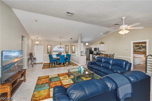 11640 Pine Hammock CIR, Fort Myers, FL 33919