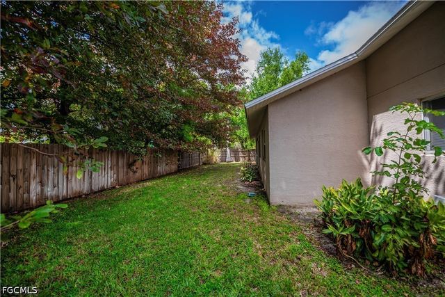 11640 Pine Hammock CIR, Fort Myers, FL 33919