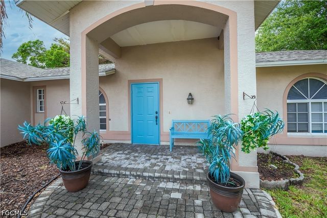 11640 Pine Hammock CIR, Fort Myers, FL 33919