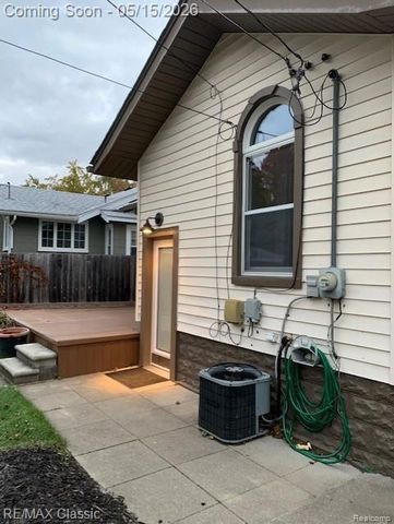 700 S Pleasant Street Street, Royal Oak, MI 48067