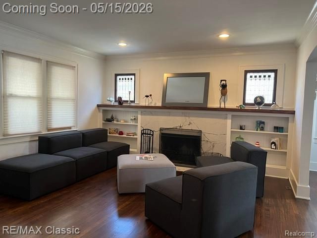 700 S Pleasant Street Street, Royal Oak, MI 48067