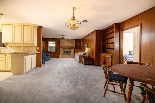 5621 AMMONS Street, Haltom City, TX 76117