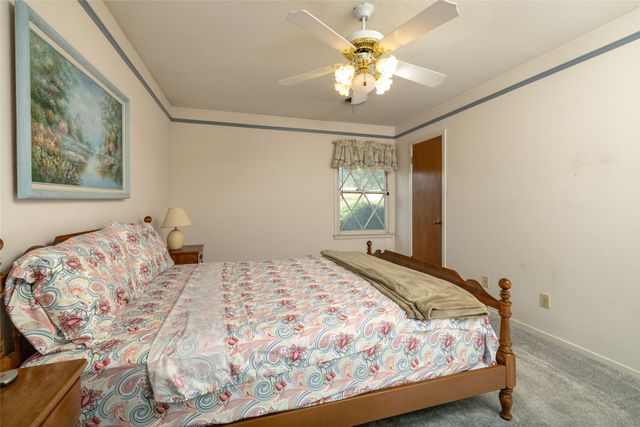 5621 AMMONS Street, Haltom City, TX 76117