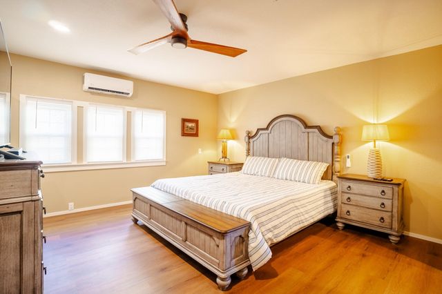 820 E Palestine, Mexia, TX 76667