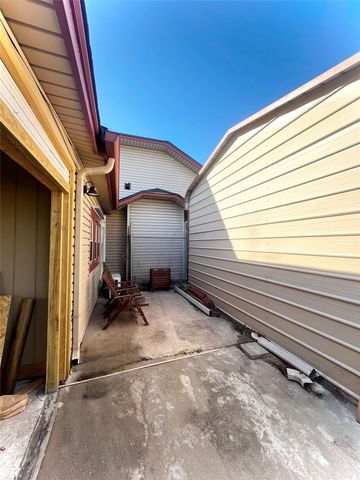 820 E Palestine, Mexia, TX 76667