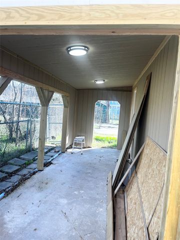 820 E Palestine, Mexia, TX 76667