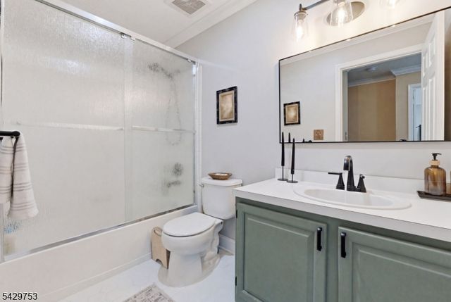 16 Timothy Ct, Morris Twp., NJ 07960