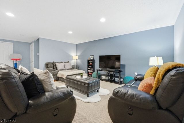 16 Timothy Ct, Morris Twp., NJ 07960