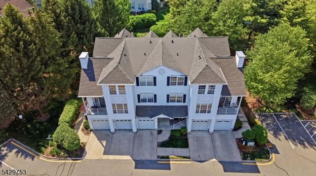 16 Timothy Ct, Morris Twp., NJ 07960