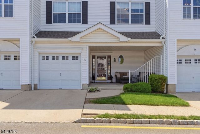 16 Timothy Ct, Morris Twp., NJ 07960