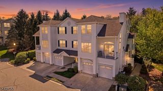 16 Timothy Ct, Morris Twp., NJ 07960