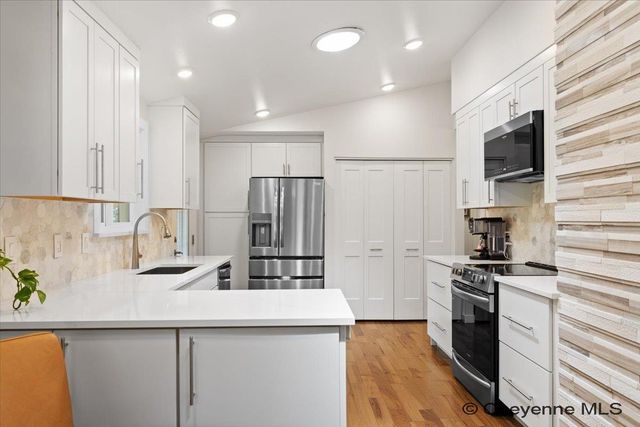 617 HARMONY LN, Cheyenne, WY 82009