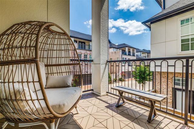 2732 Dolce Oaks Drive, Houston, TX 77007