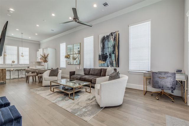 2732 Dolce Oaks Drive, Houston, TX 77007