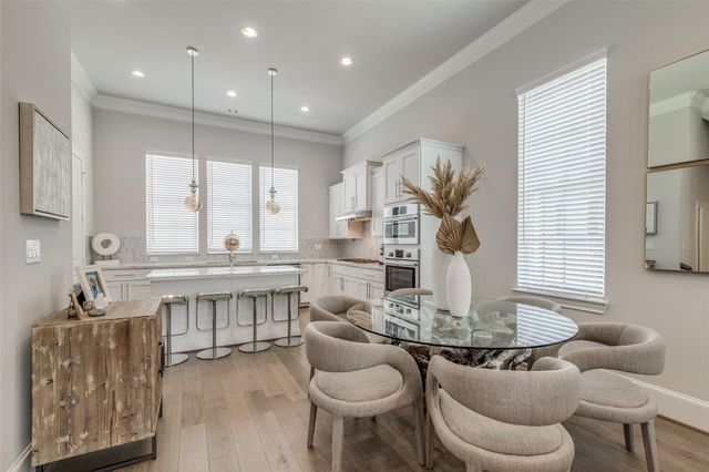2732 Dolce Oaks Drive, Houston, TX 77007