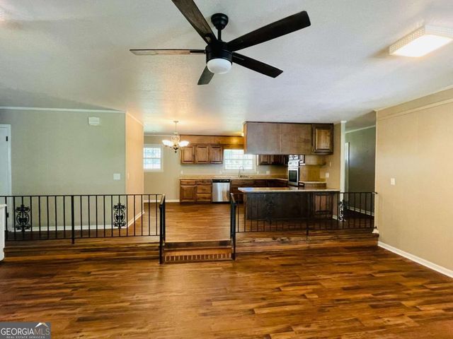 112 Edgewood Road, Glennville, GA 30427