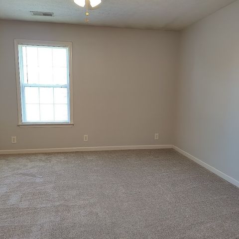 110 Mason St, Portland, TN 37148