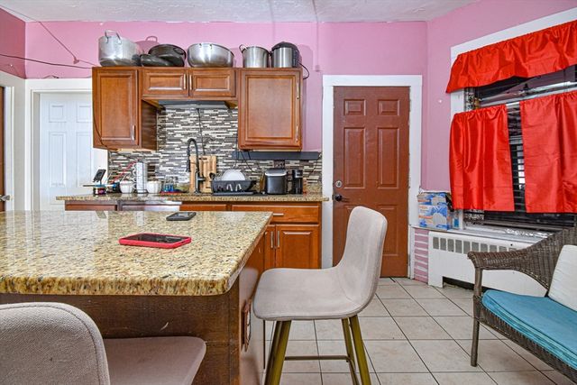 111 Riverview St, Brockton, MA 02302