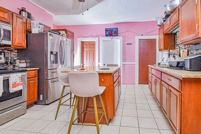 111 Riverview St, Brockton, MA 02302