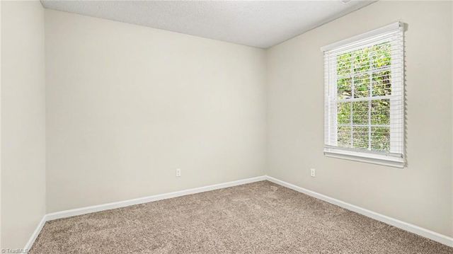 7132 Avenbury Circle, Kernersville, NC 27284