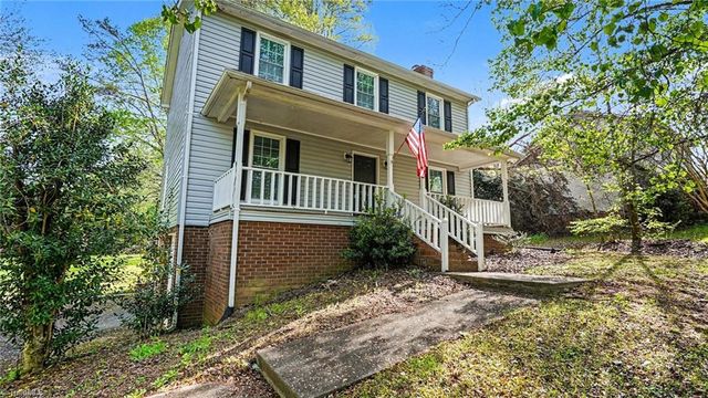 7132 Avenbury Circle, Kernersville, NC 27284