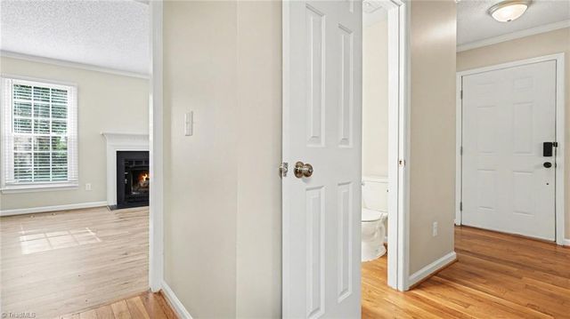 7132 Avenbury Circle, Kernersville, NC 27284
