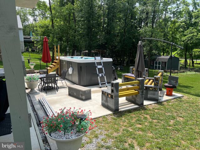 461 KELKER ST, Oberlin, PA 17113