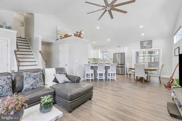 461 KELKER ST, Oberlin, PA 17113