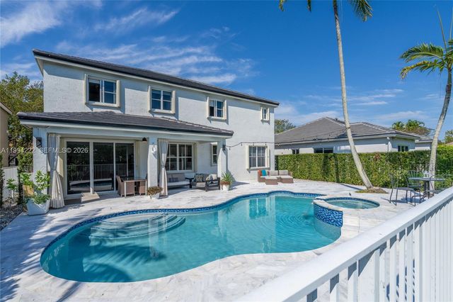 910 Sunflower Cir, Weston, FL 33327