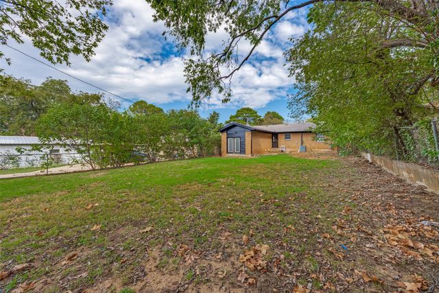 1214 W Morgan Street, Denison, TX 75020