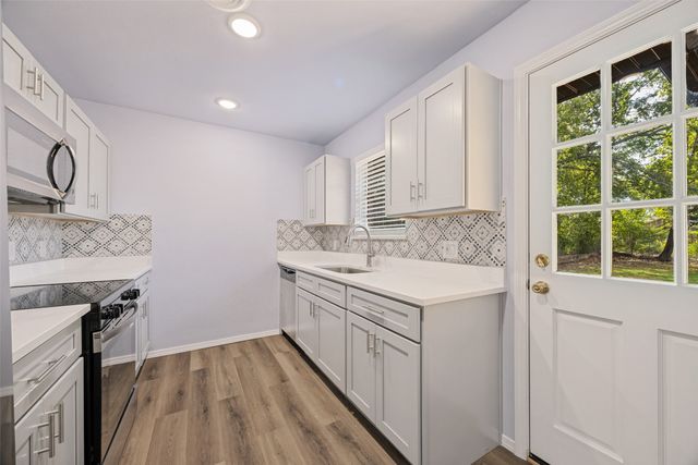 1214 W Morgan Street, Denison, TX 75020