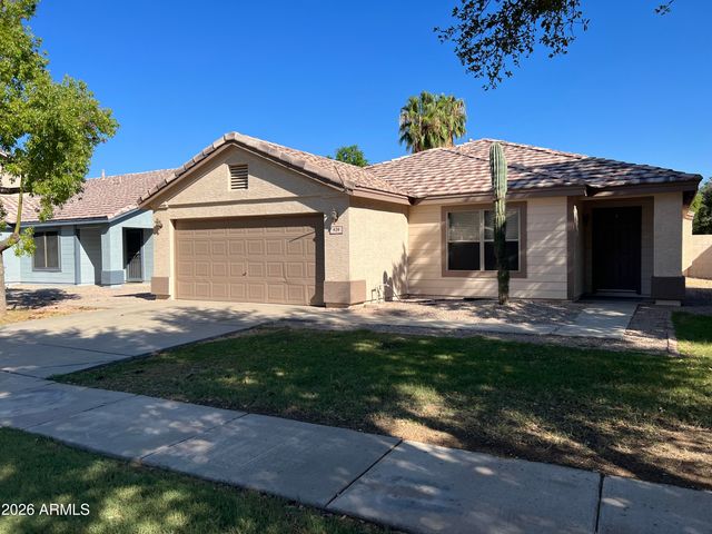434 W Fabens Lane, Gilbert, AZ 85233