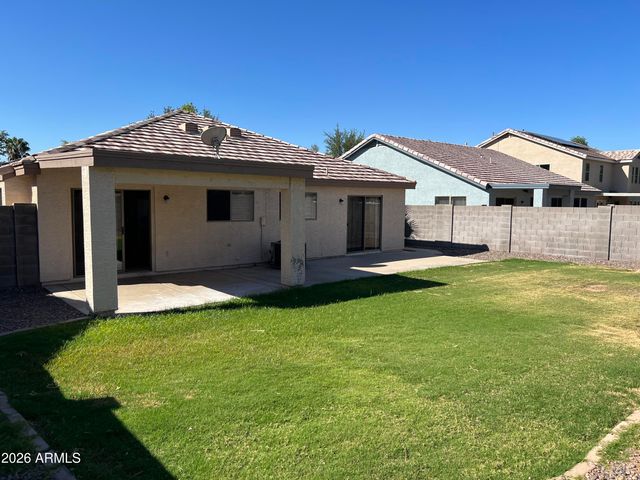 434 W Fabens Lane, Gilbert, AZ 85233