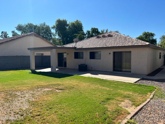 434 W Fabens Lane, Gilbert, AZ 85233
