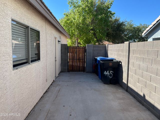 434 W Fabens Lane, Gilbert, AZ 85233