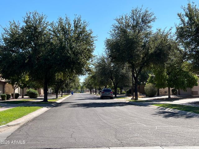 434 W Fabens Lane, Gilbert, AZ 85233