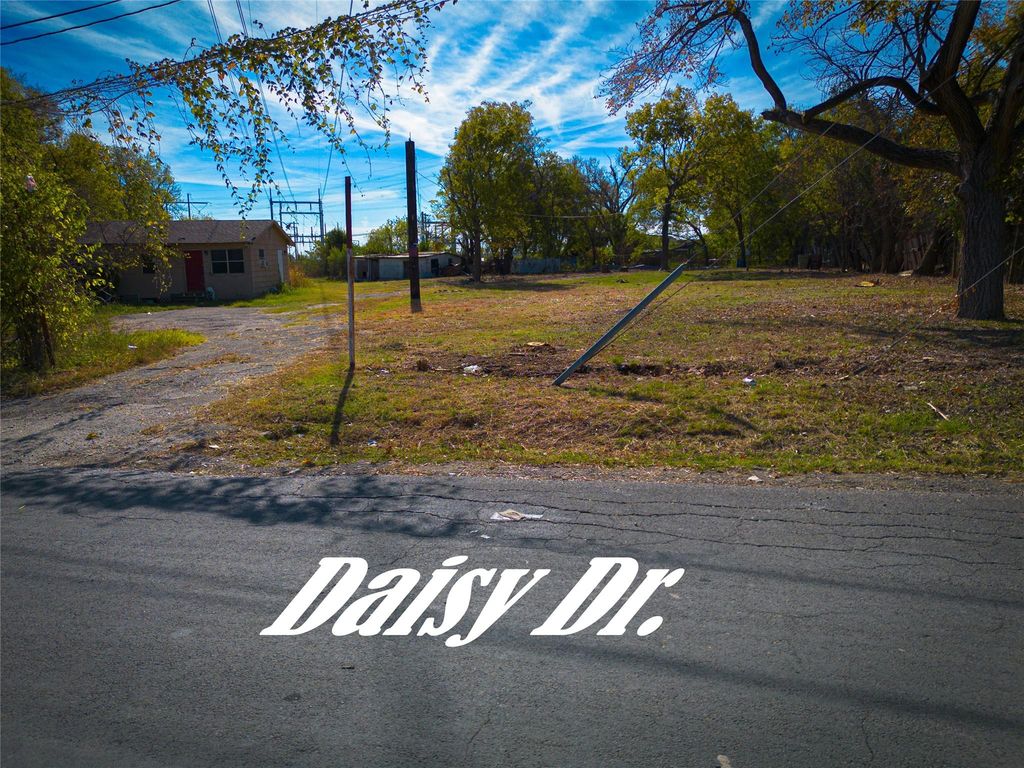 2307 Daisy DR, Austin, TX 78727