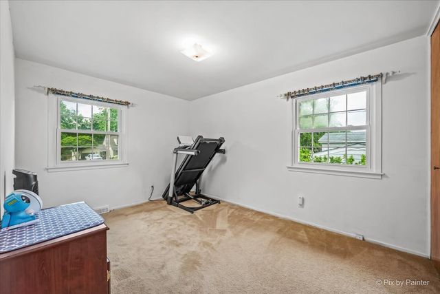 189 Evergreen Parkway, Crystal Lake, IL 60014