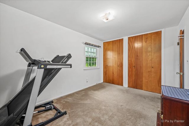 189 Evergreen Parkway, Crystal Lake, IL 60014